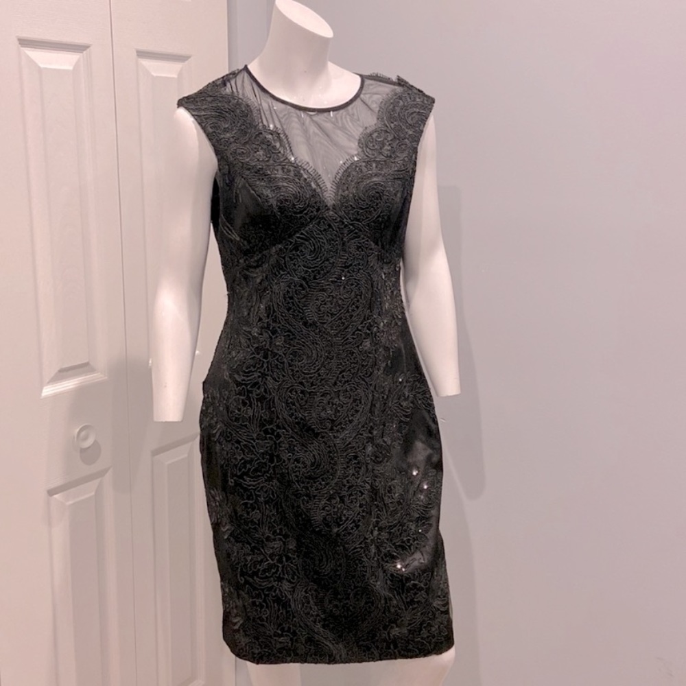 NWOT Vince Camuto corded lace and illusion sequin sheath